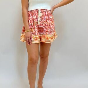 Olivaceous Tropicana shorts Size Small‎